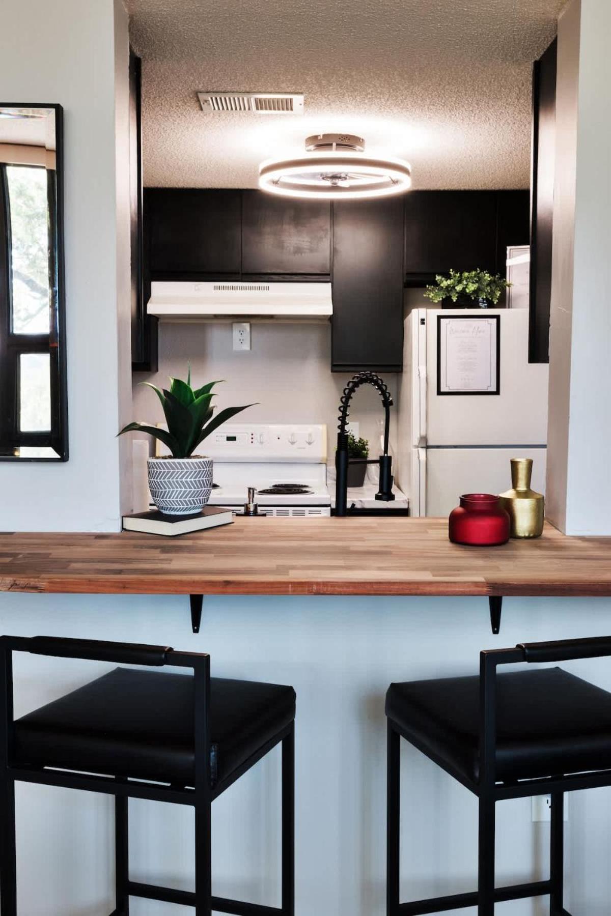 Modern Closest To The Of Sc Apartment *