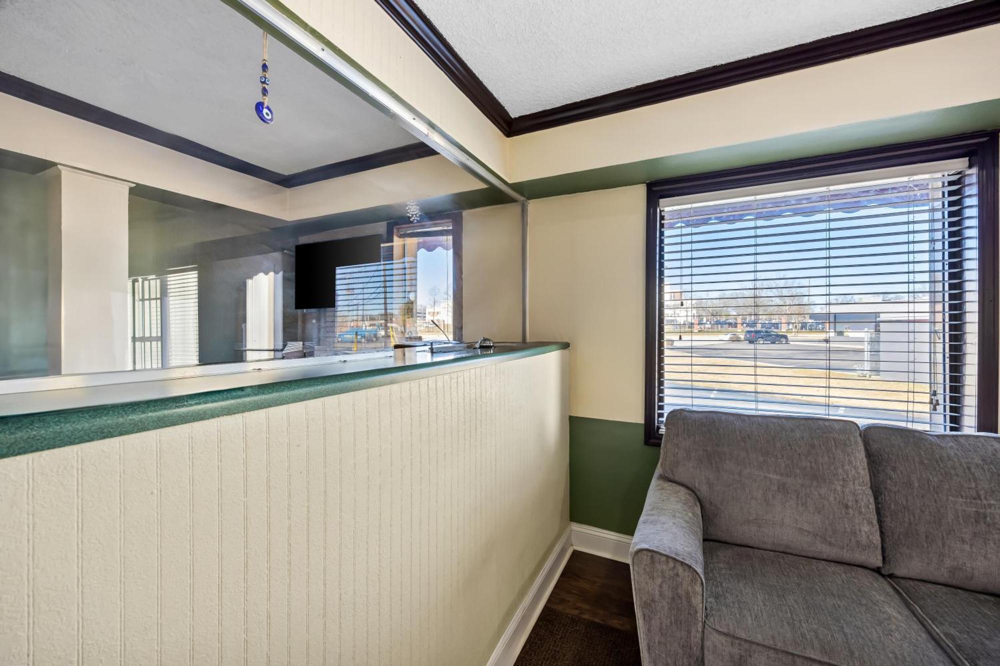 Inn America's Best Value Columbia
