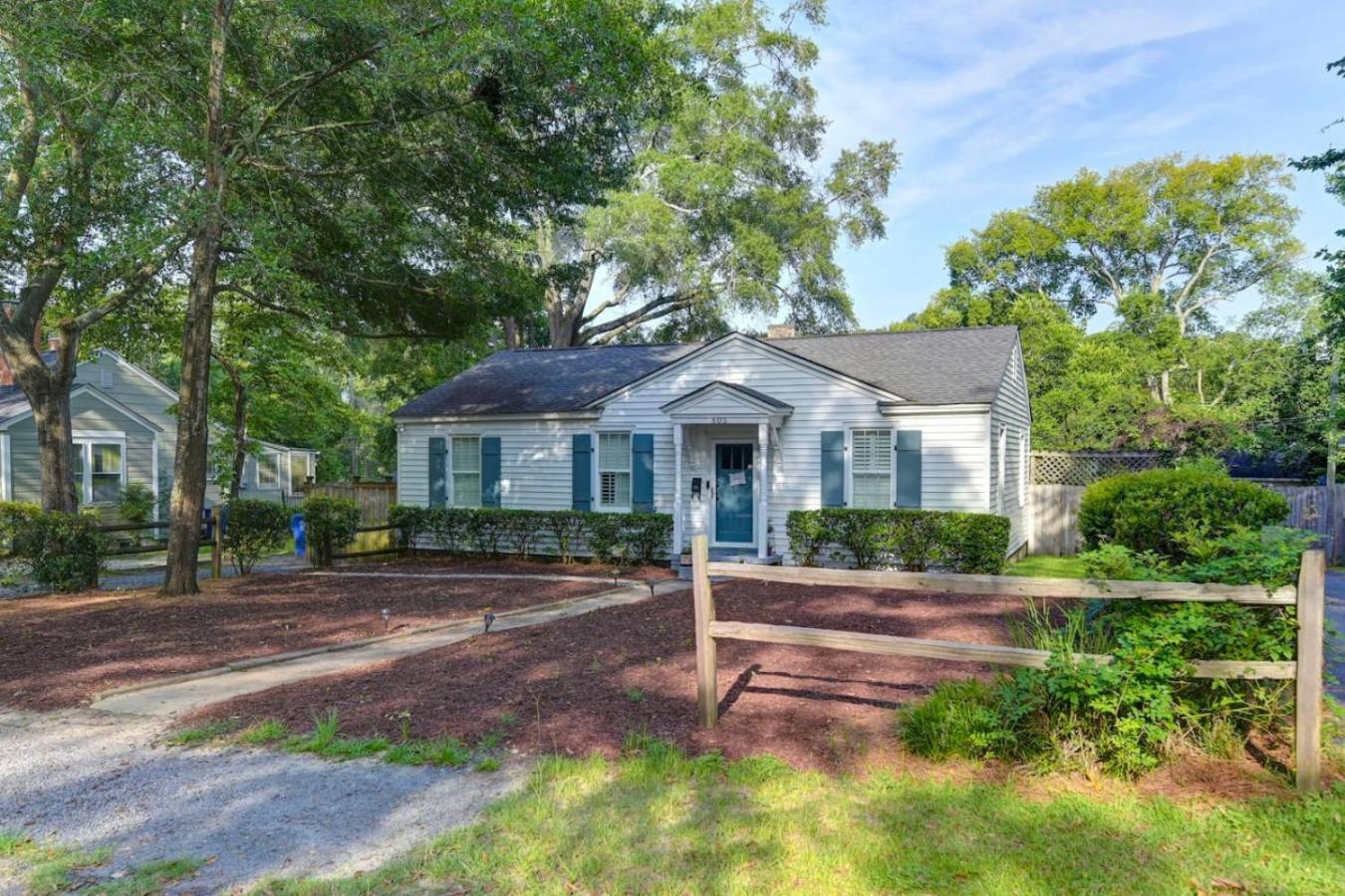 Bonham Burrow Near Ft Jackson * Columbia