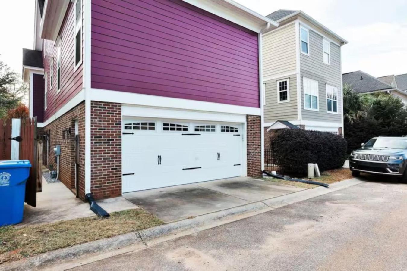 Pink House With Game - 3br *