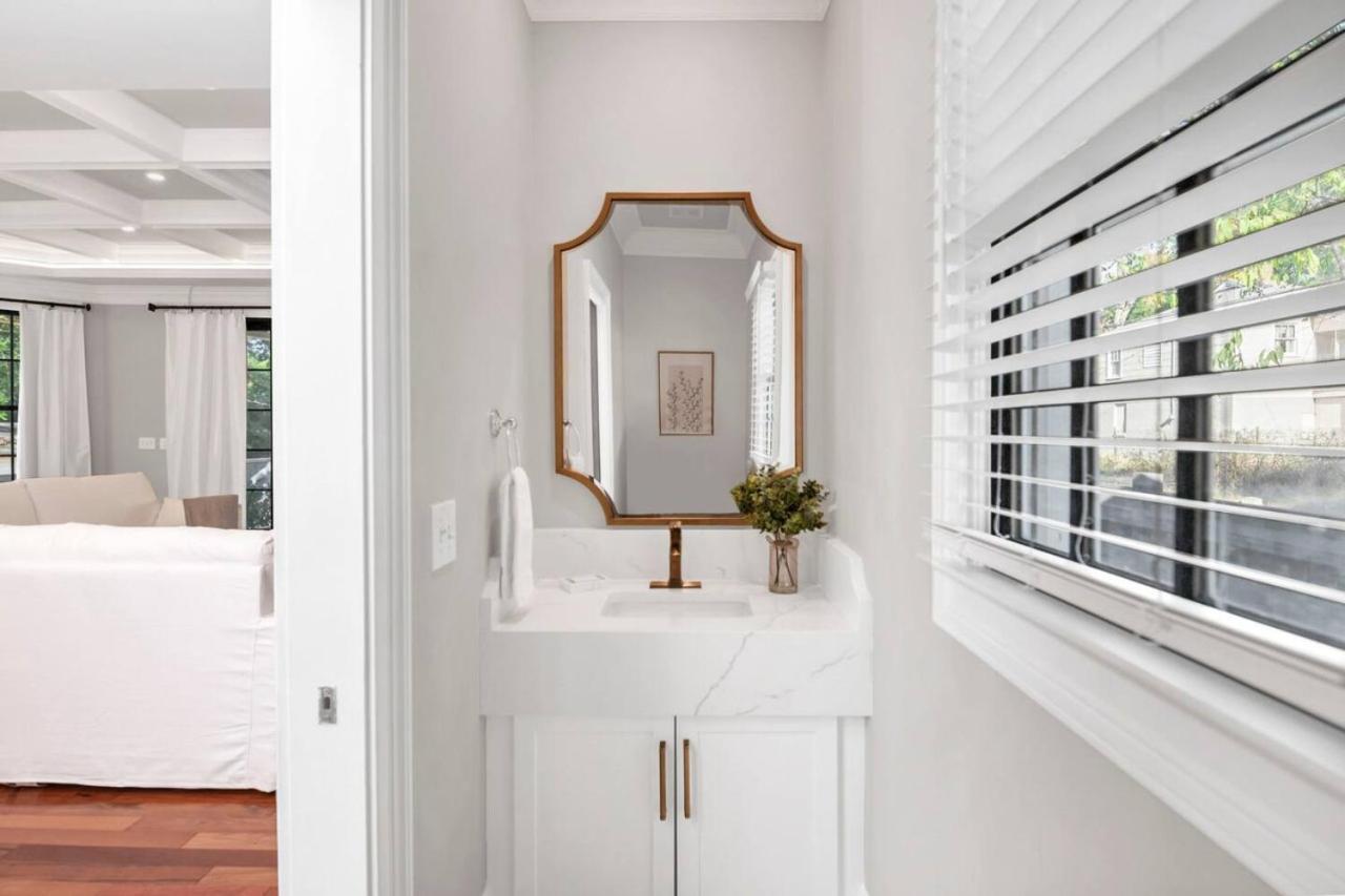 The Wren 2 Bedroom 2.5 Ba Renovated Columbia