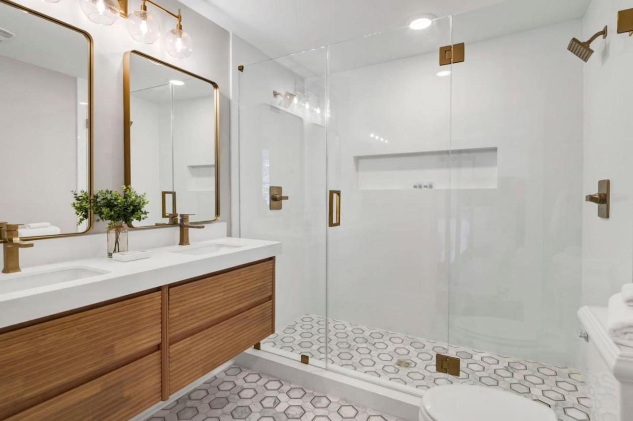 The Wren 2 Bedroom 2.5 Ba Renovated * Columbia