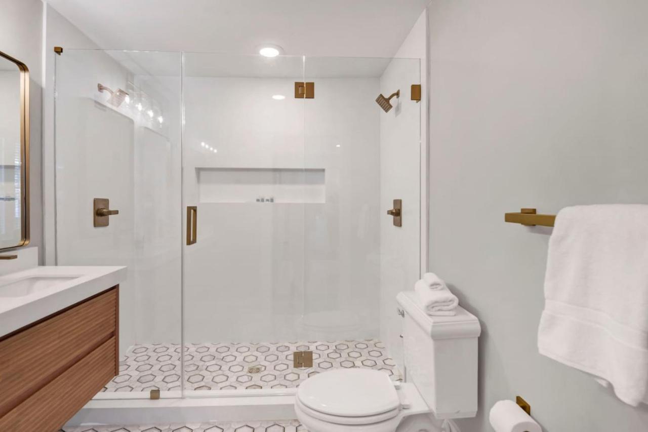 The Wren 2 Bedroom 2.5 Ba Renovated