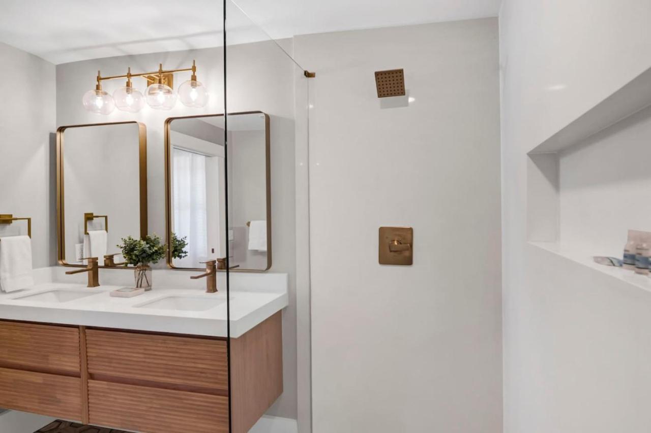 Holiday home The Wren 2 Bedroom 2.5 Ba Renovated