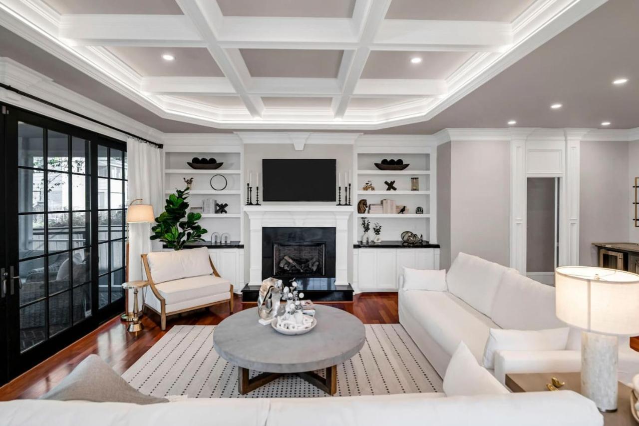 The Wren 2 Bedroom 2.5 Ba Renovated Columbia