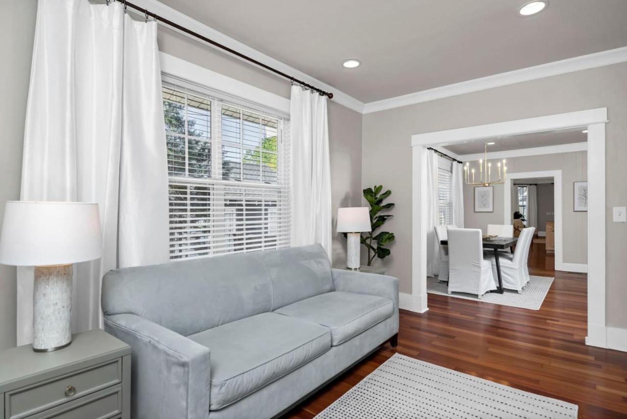 The Wren 2 Bedroom 2.5 Ba Renovated