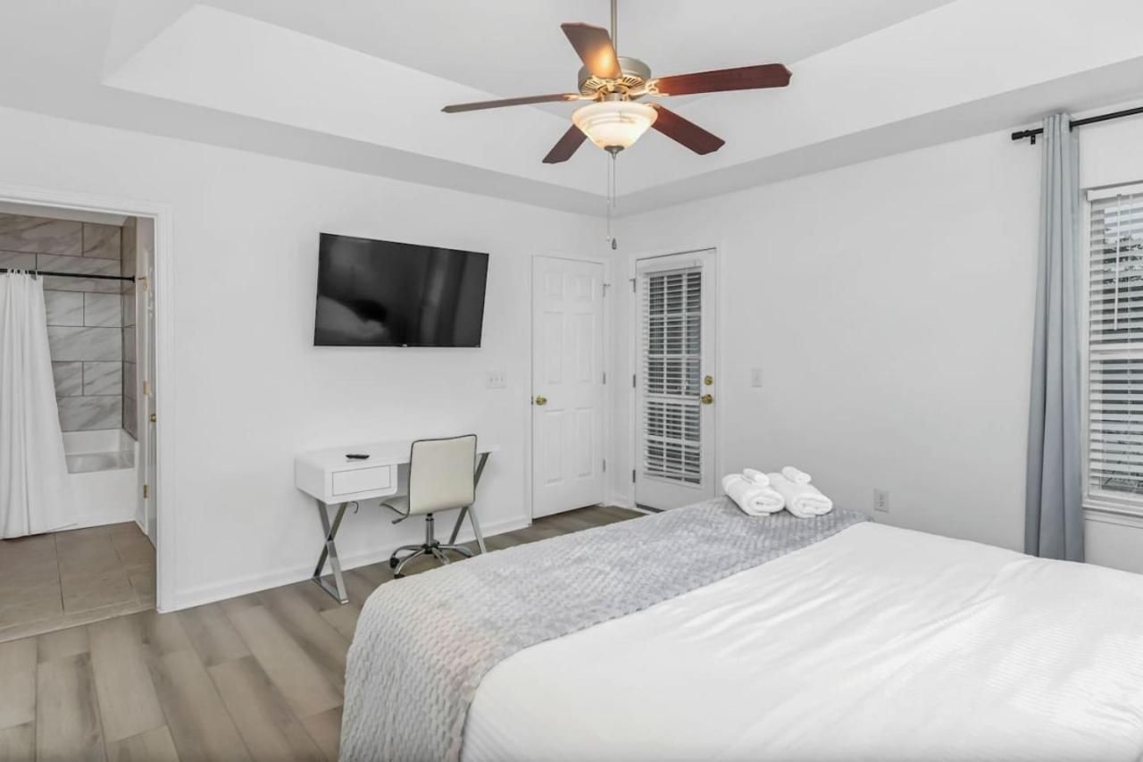 Holiday home Charleston Charm - 4br, 3ba *