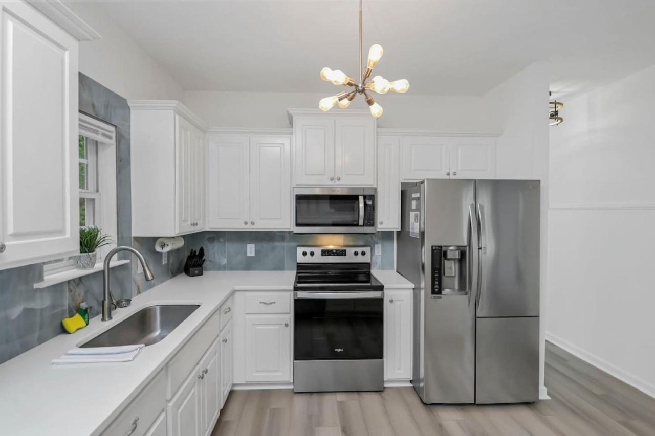 Charleston Charm - 4br, 3ba *