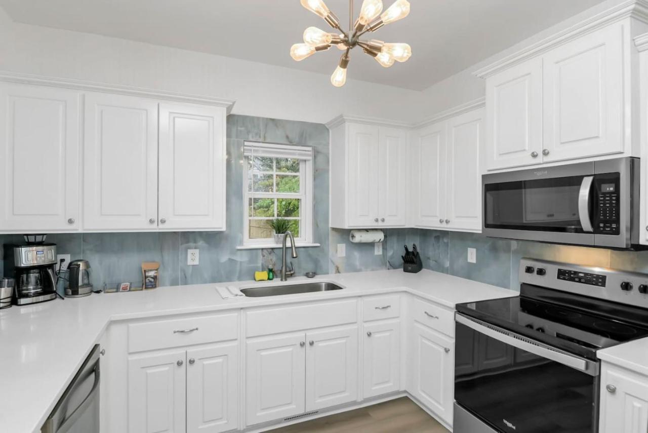 Charleston Charm - 4br, 3ba