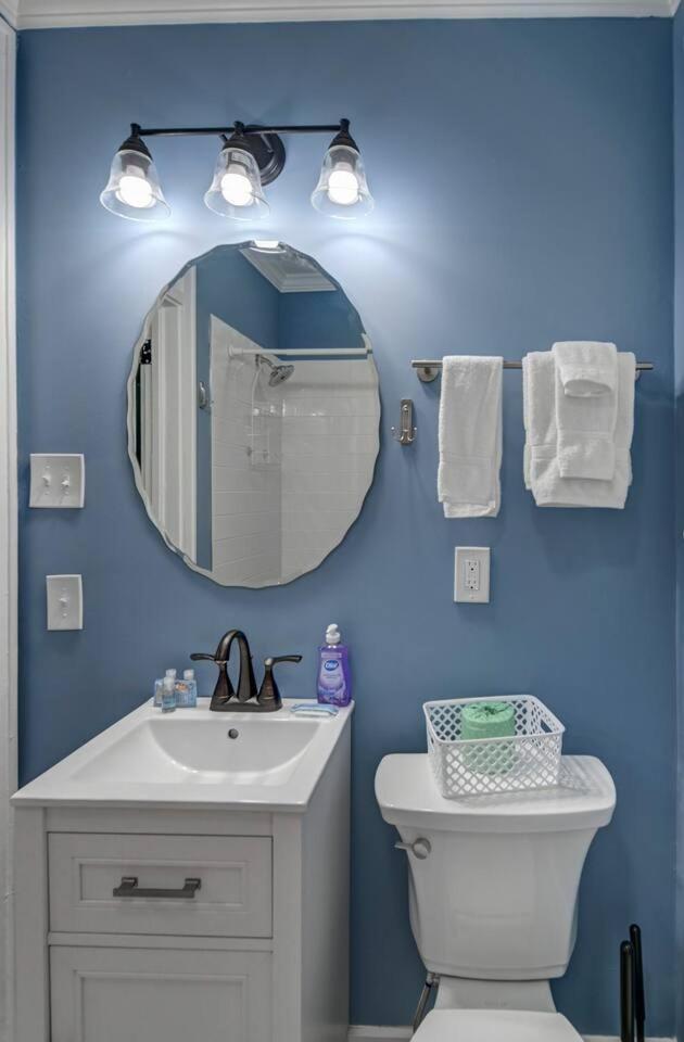 Hollywood Hideaway - 1br 1ba