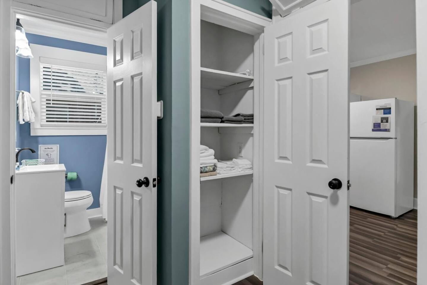 Hollywood Hideaway - 1br 1ba