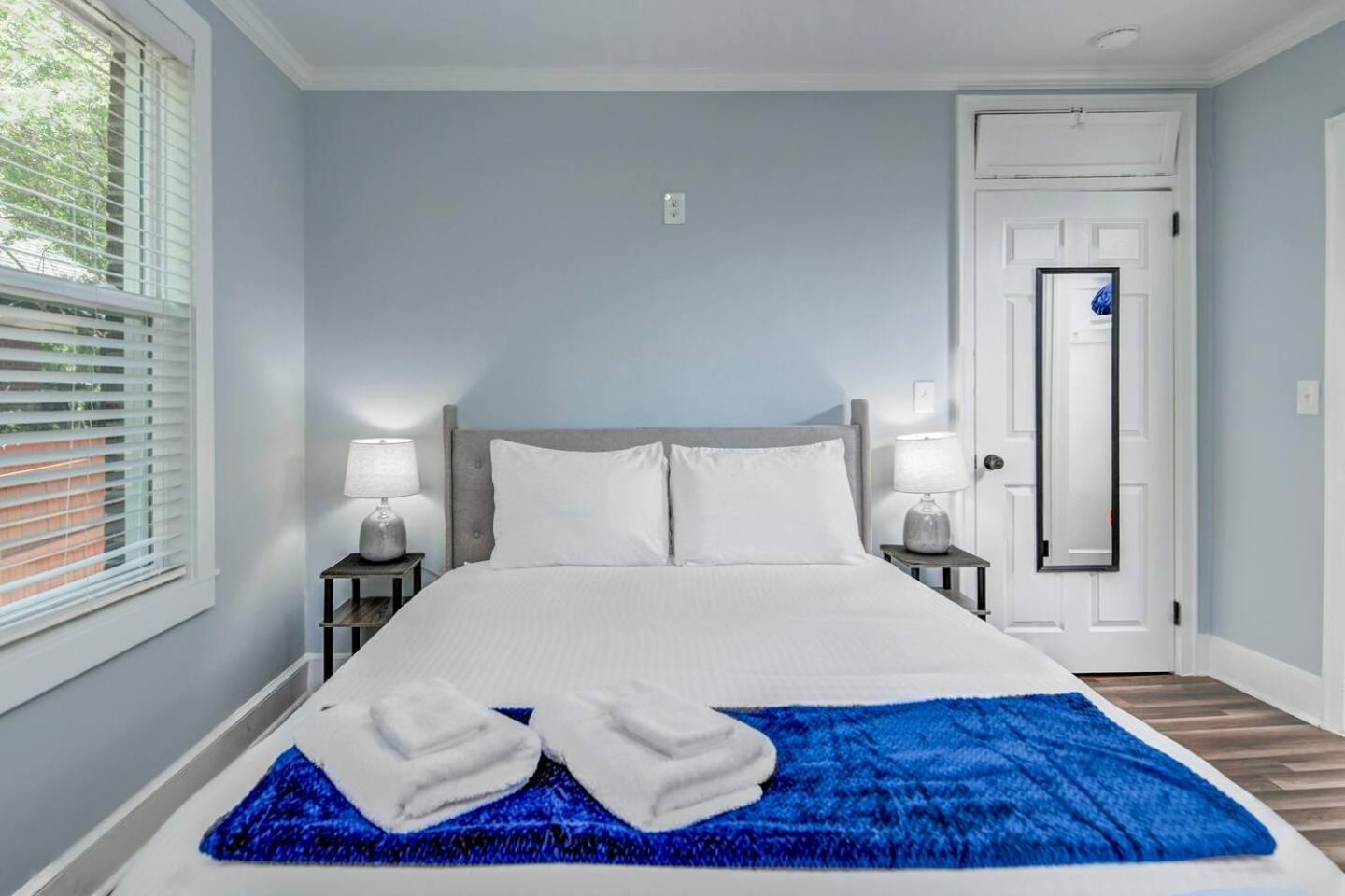 Hollywood Hideaway - 1br 1ba *