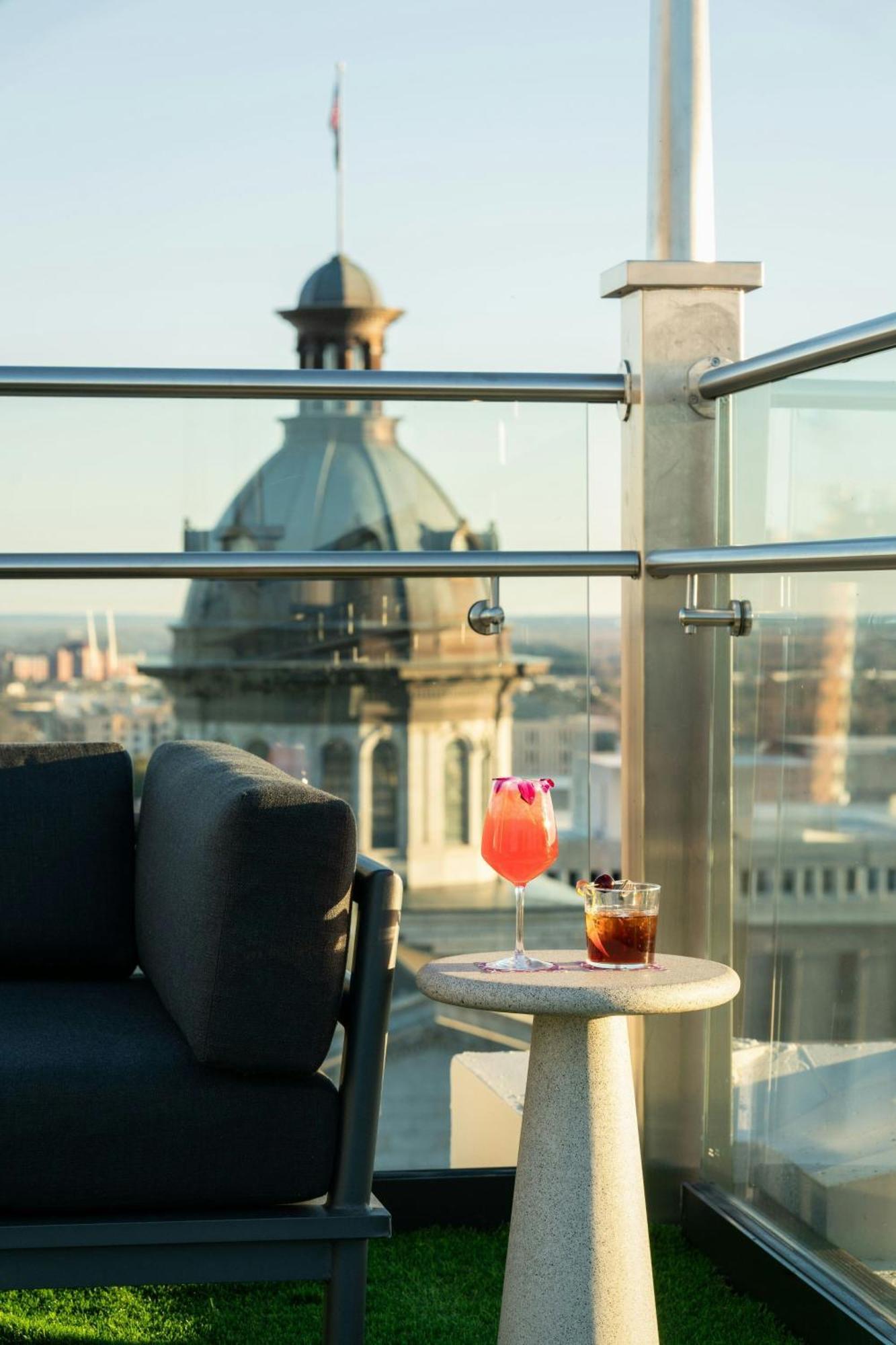 Moxy Downtown