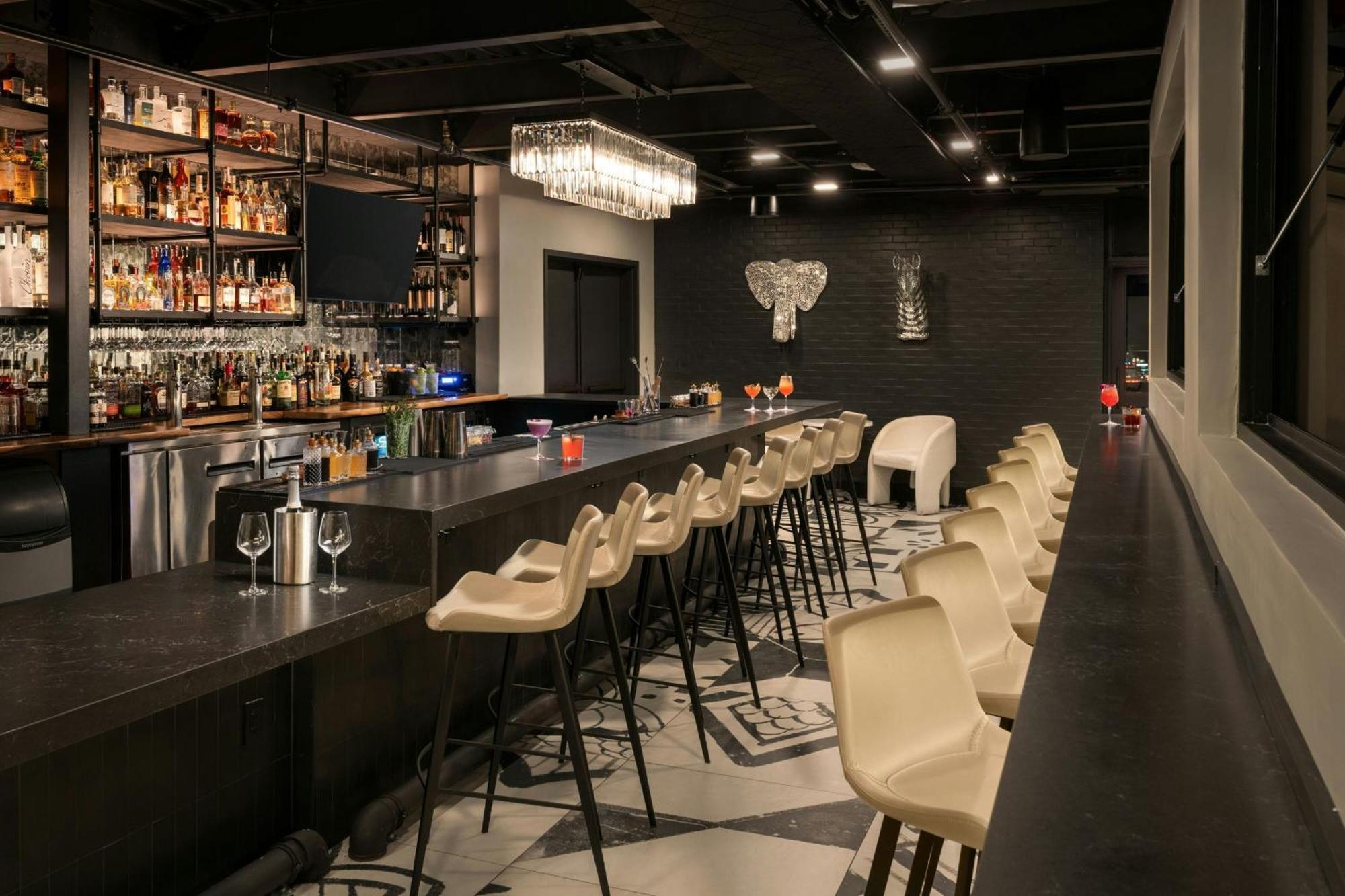 Hotel Moxy Downtown Columbia