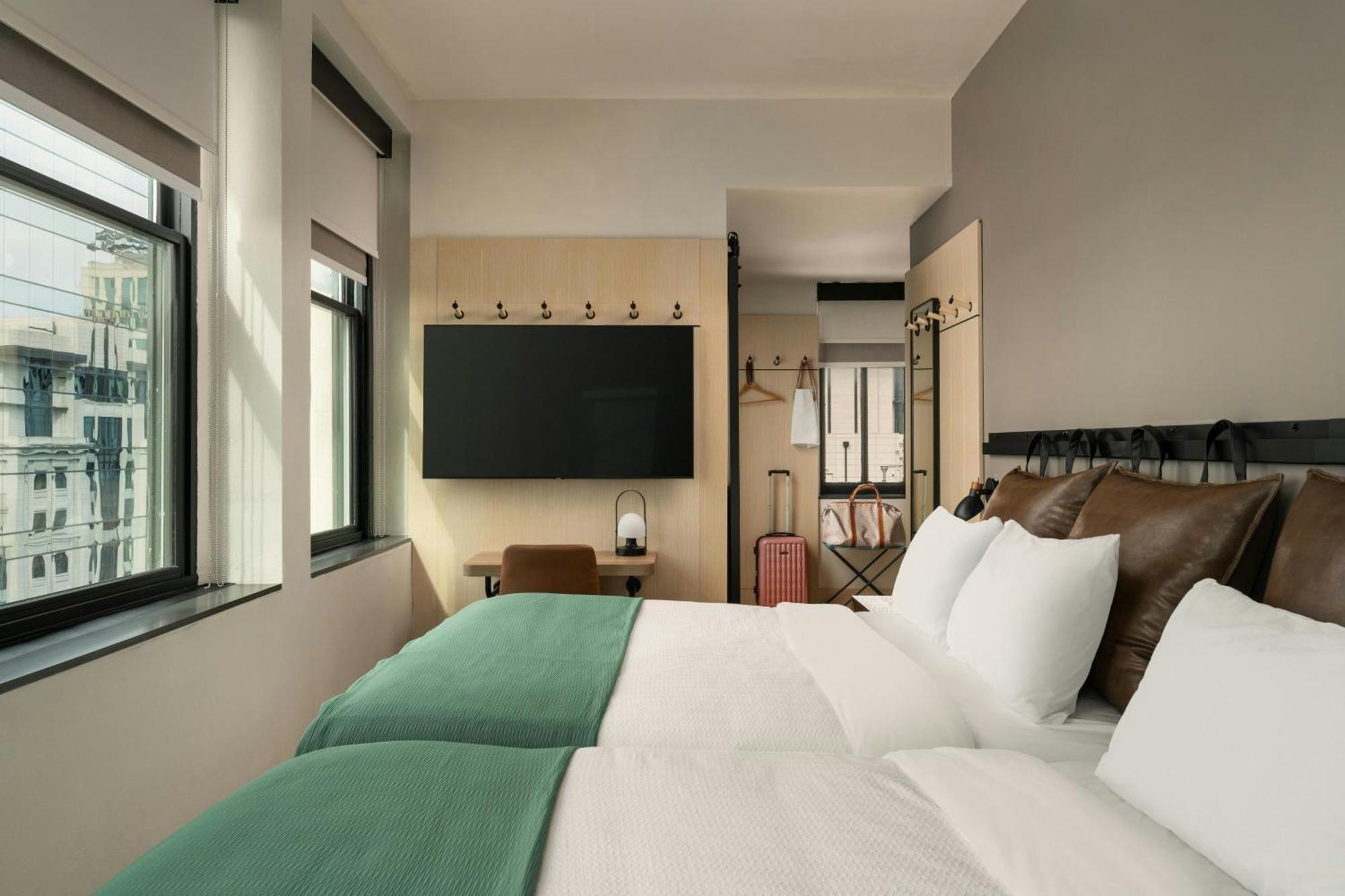 Hotel Moxy Downtown