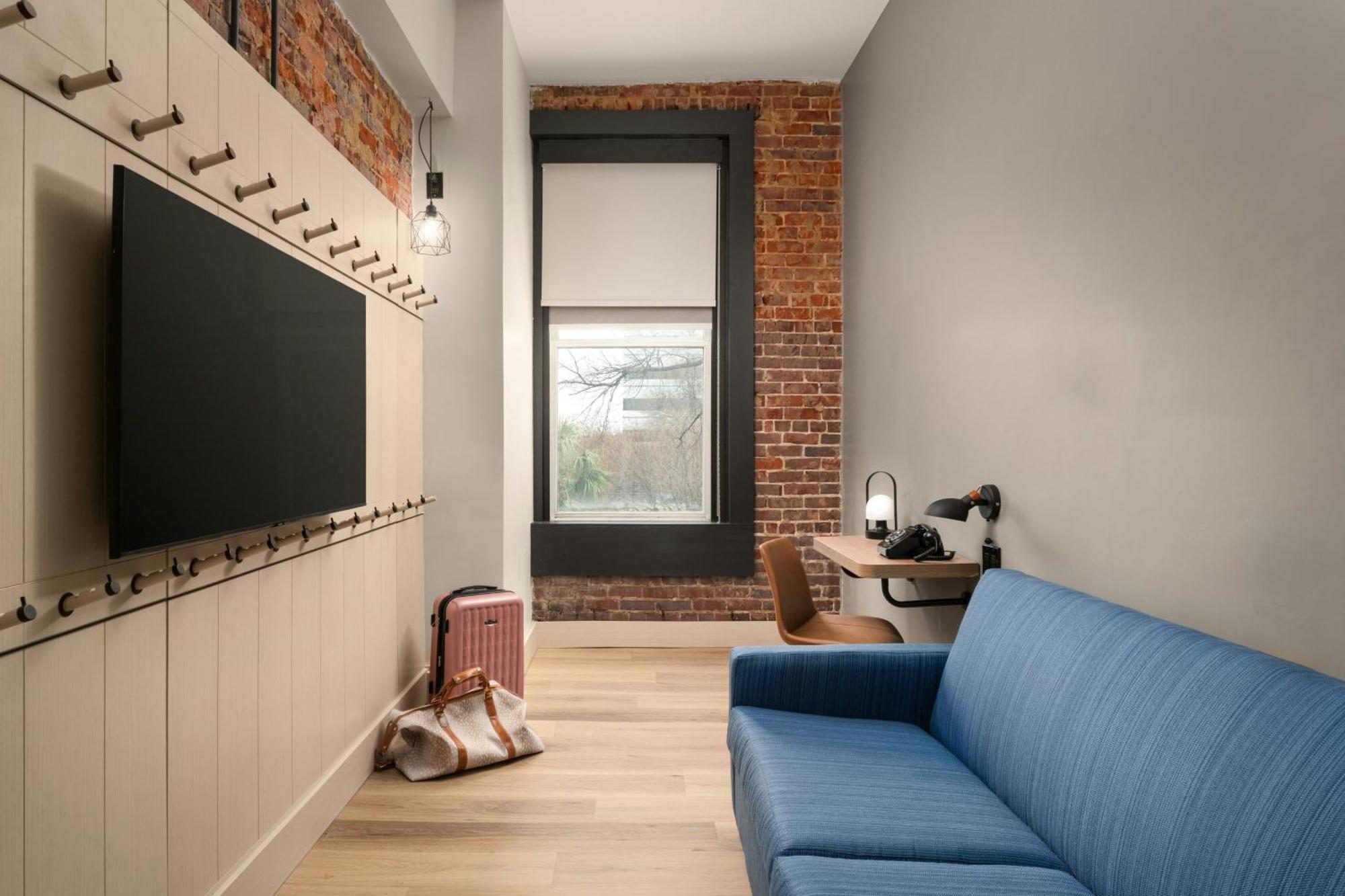 Hotel Moxy Downtown *