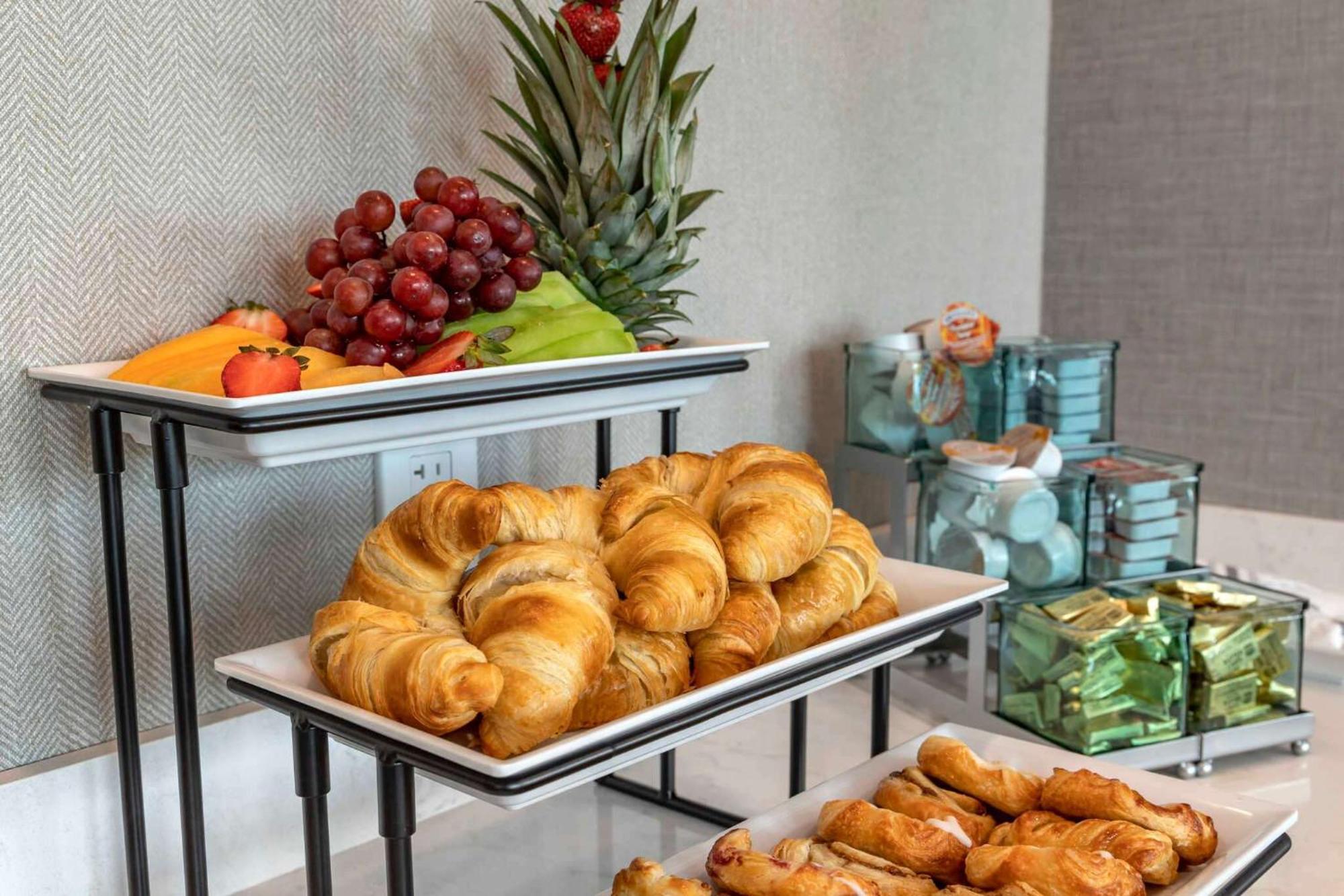 Cambria Downtown The Vista Hotel 3*