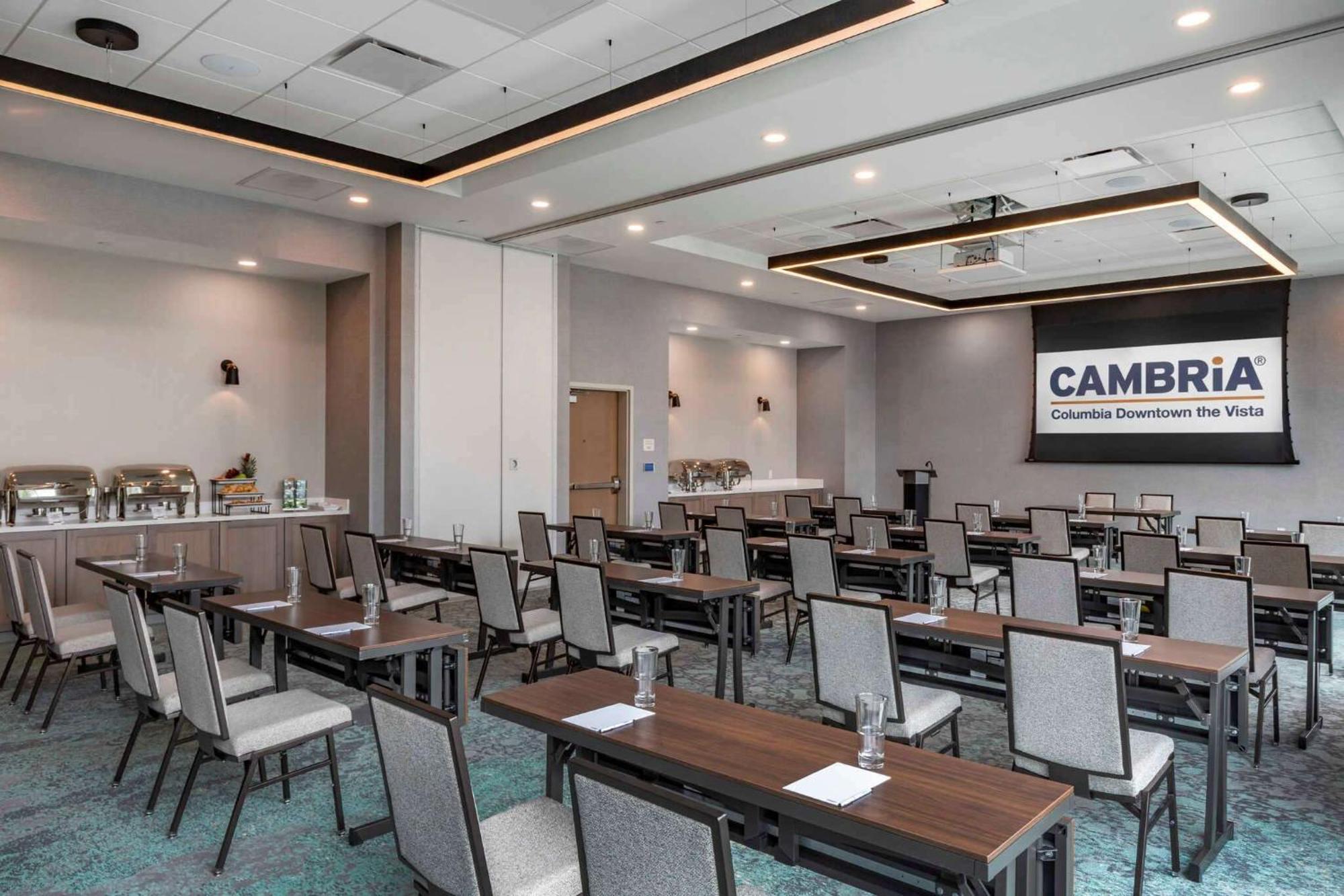 Cambria Downtown The Vista