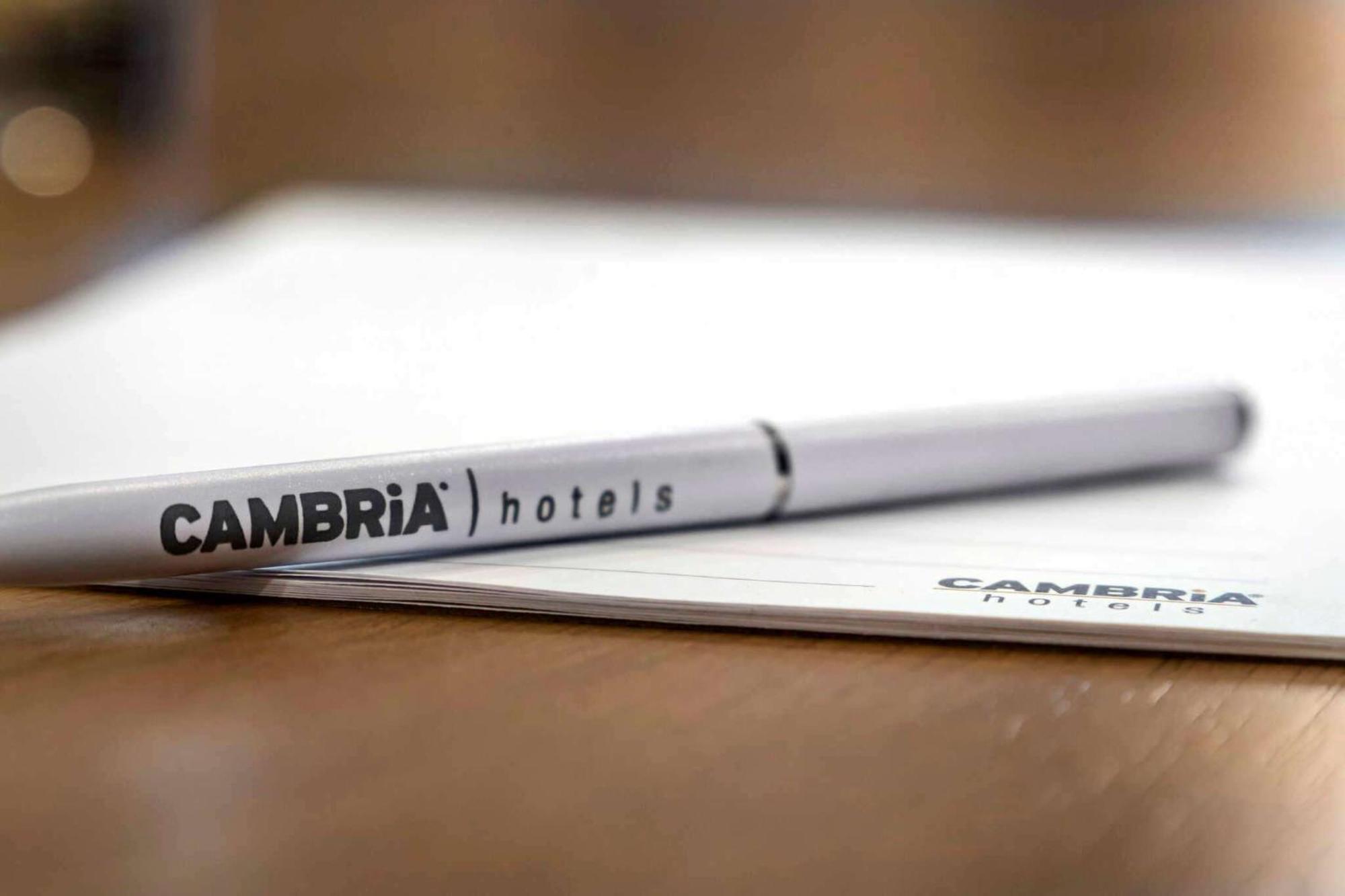 Hotel Cambria Downtown The Vista 3*