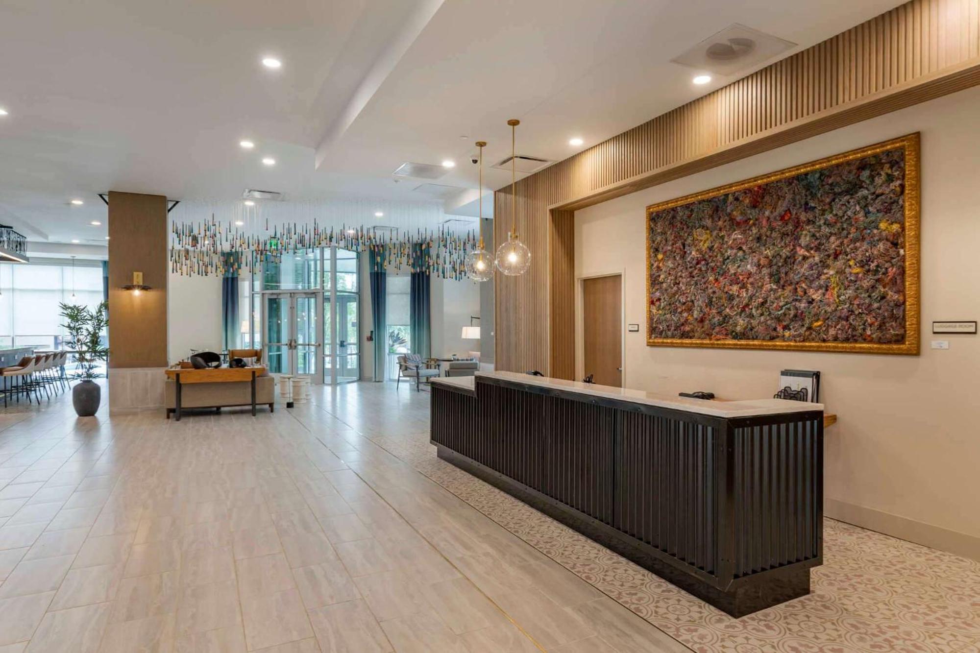 Cambria Downtown The Vista