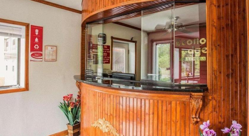 Hotel Econo Jackson Columbia