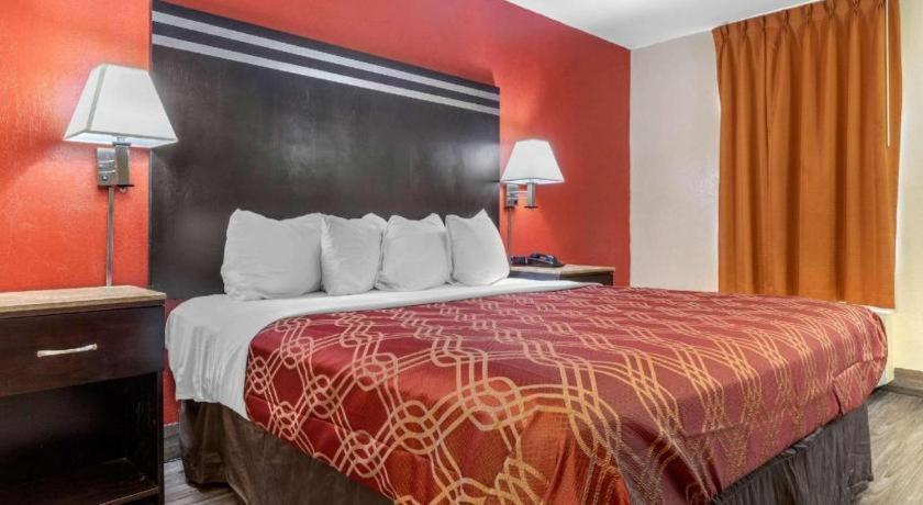Econo Jackson Hotel