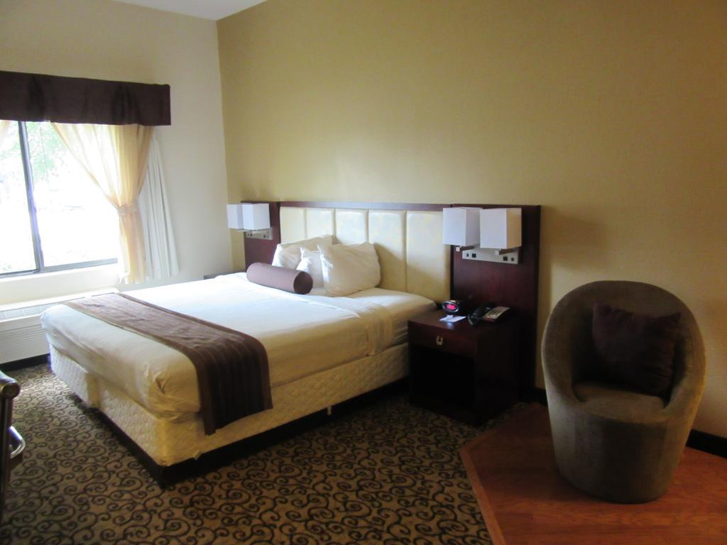 Hotel Baymont By Wyndham Jackson