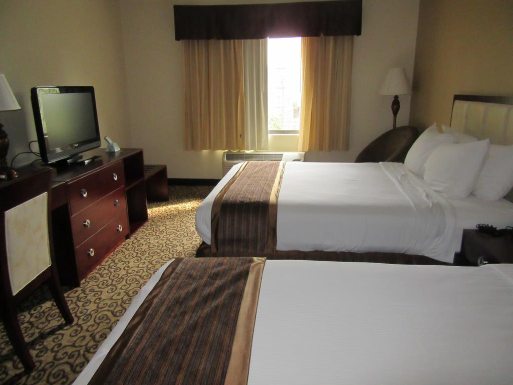 Baymont By Wyndham Jackson Hotel