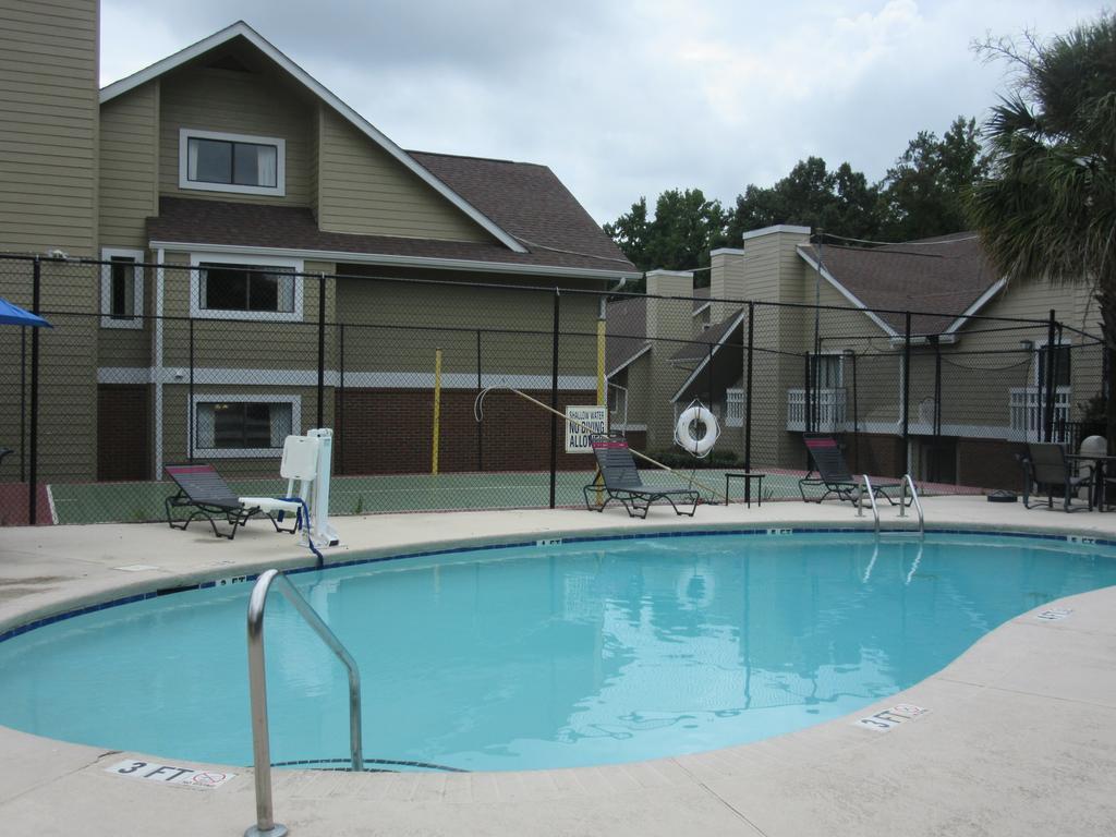Hotel Cloverleaf - Columbia, Sc 2*