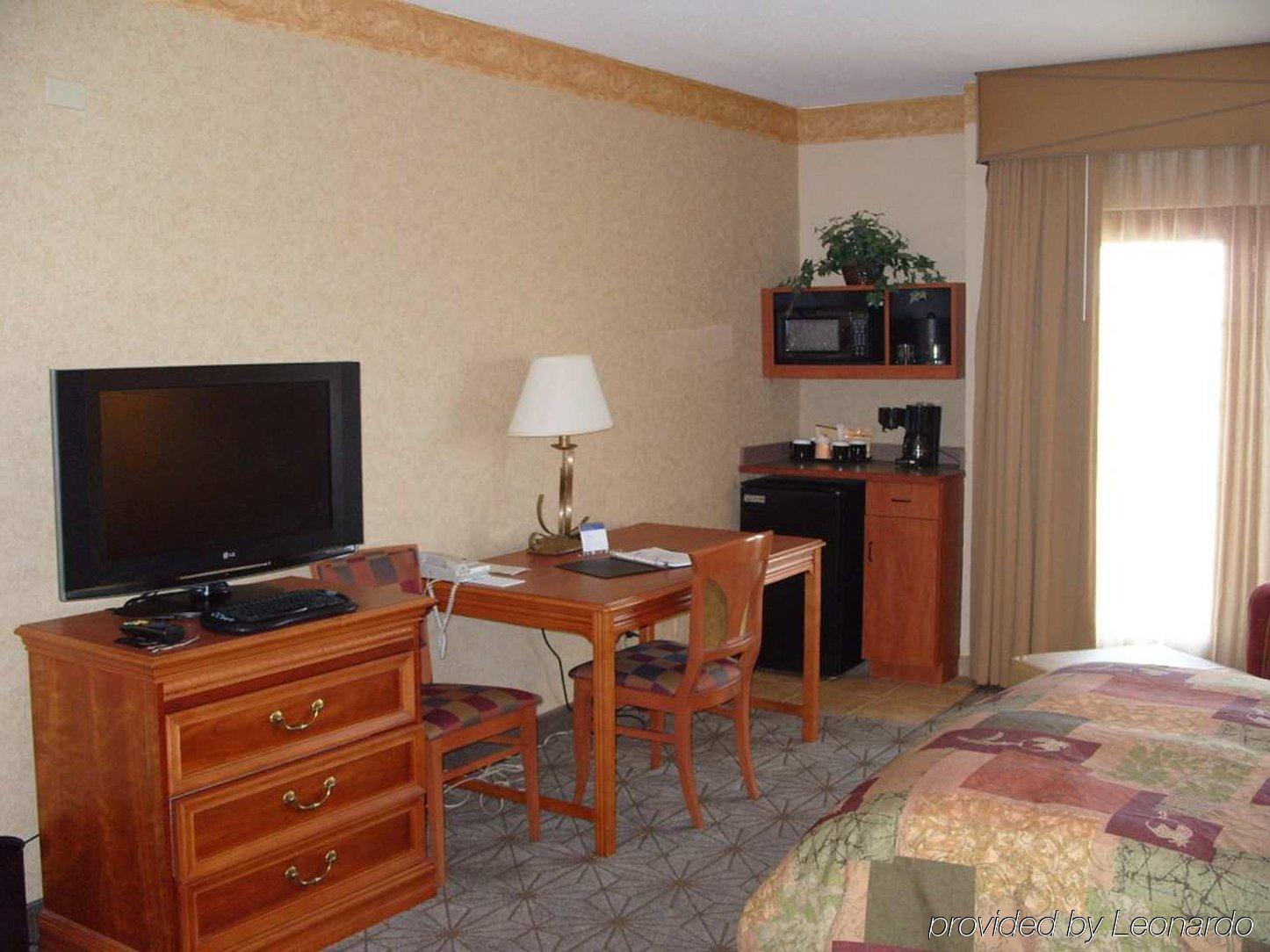 Hotel Embassy By Hilton Greystone 4*
