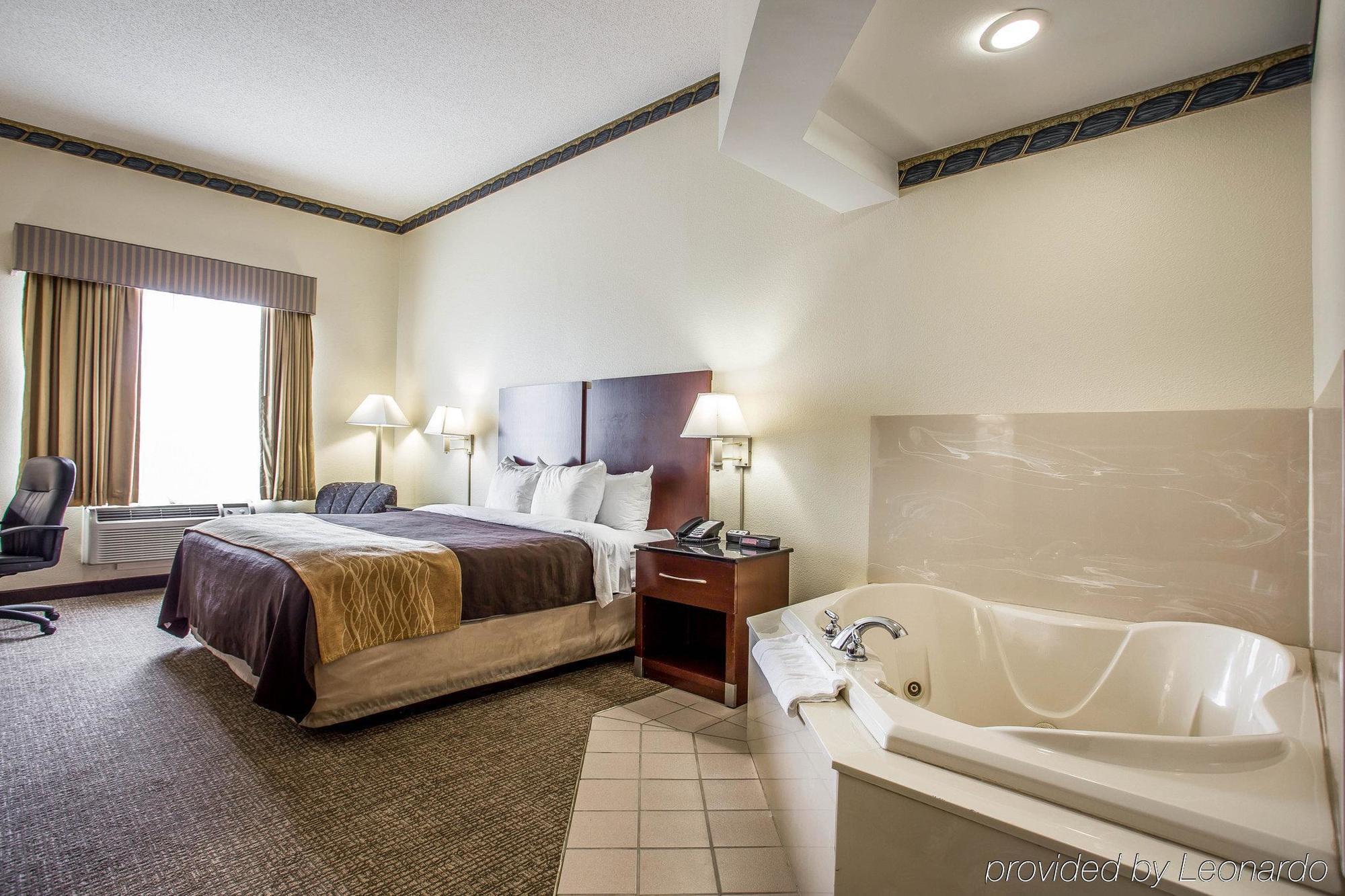 Hotel Comfort & Ftjackson Maingate