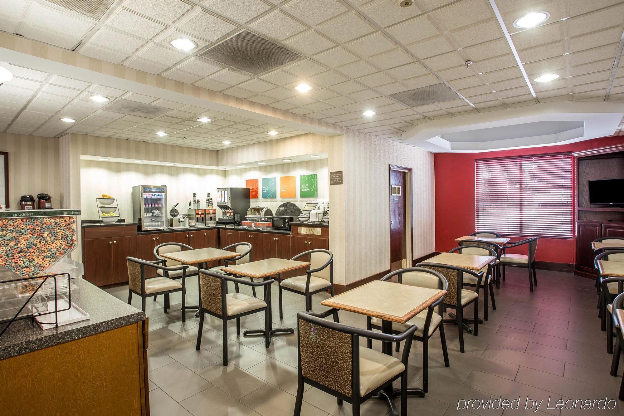 Hotel Comfort & Ftjackson Maingate 3*