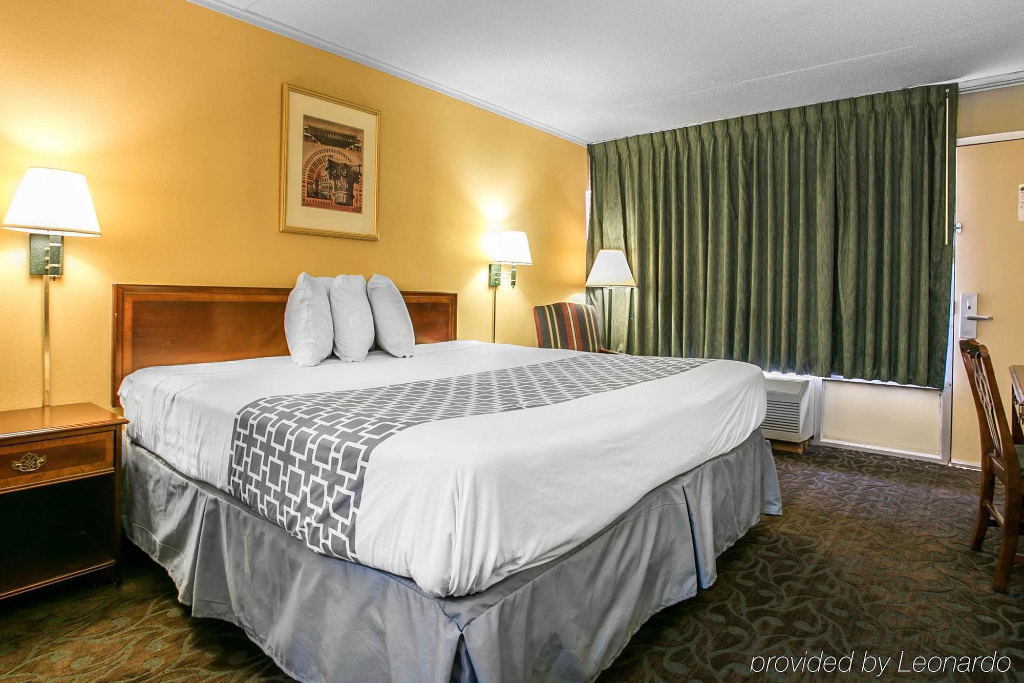 Rodeway & Conference Center 2* Columbia