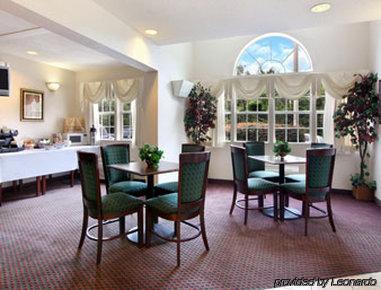 Super 8 By Wyndham Harbison/parkridge Hospital Hotel