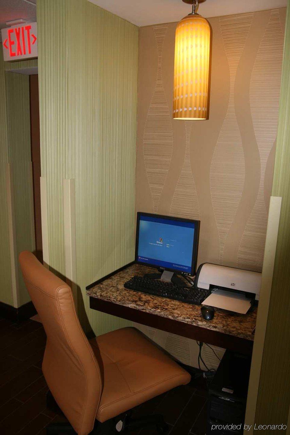 Hotel Hampton Columbia-i-26 Airport 3*