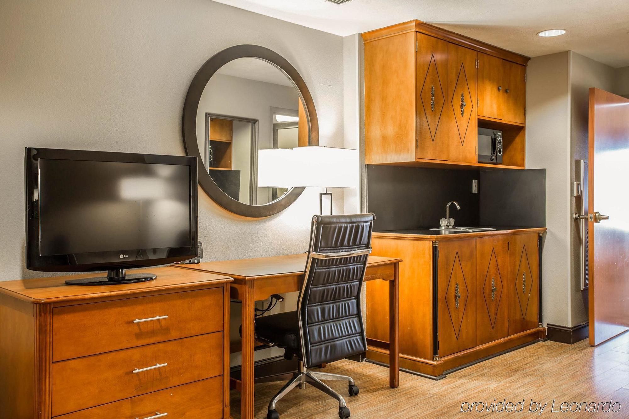 Hotel Comfort At Harbison Columbia