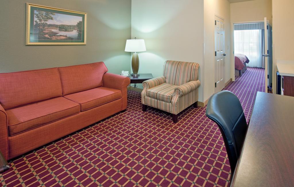 Hotel Country & By Radisson, Columbia, Sc
