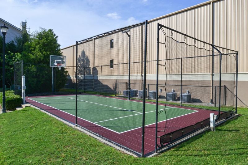 Hotel Northeast/fort Jackson Area 3*
