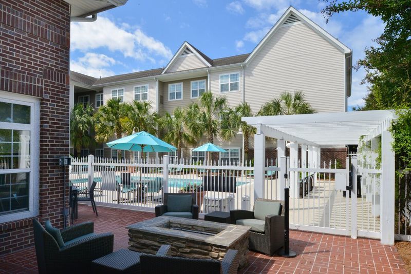 Hotel Northeast/fort Jackson Area 3*