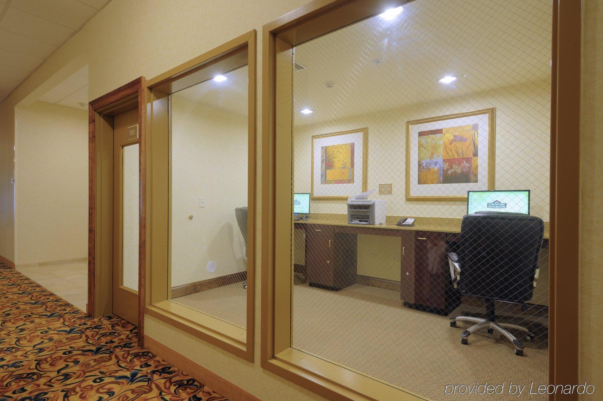Hotel Country & By Radisson, At Harbison, Sc Columbia