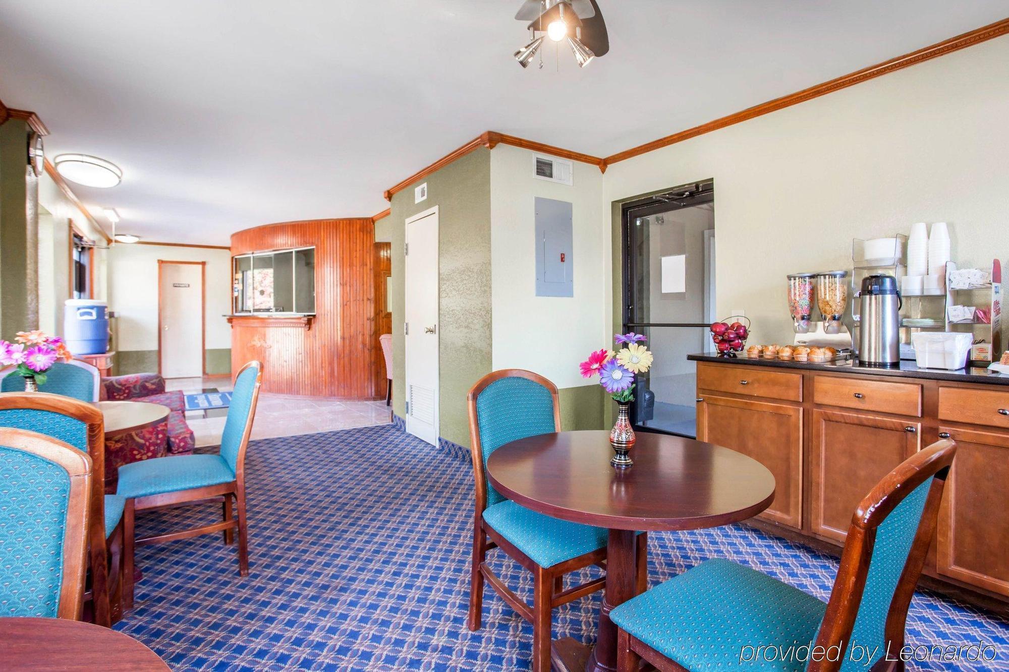 Hotel Rodeway & Jackson