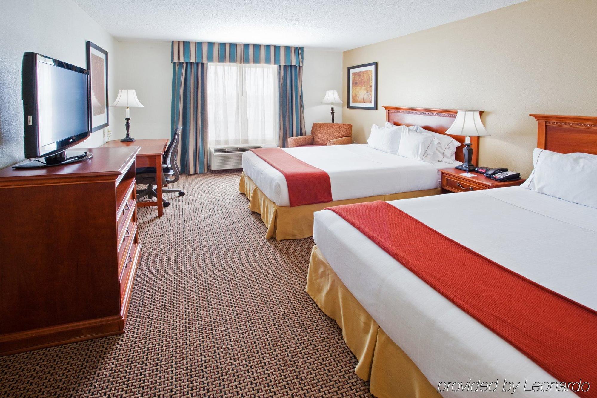 Express & Columbia-i-26 @ Harbison Blvd By Ihg Hotel Columbia