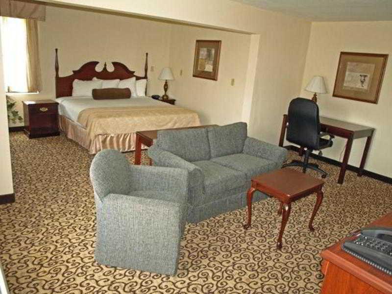Baymont By Wyndham Jackson Hotel