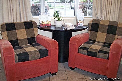 Extended America - - West - Interstate 126 Hotel Columbia