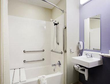 Microtel & By Wyndham Jackson N 3*
