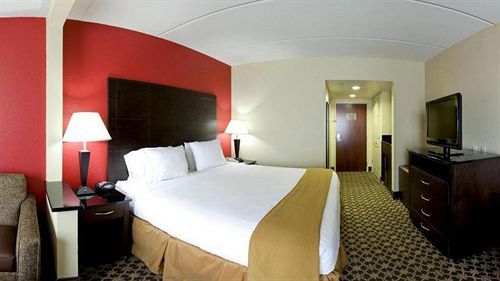Hotel Fairfield & Downtown 2*