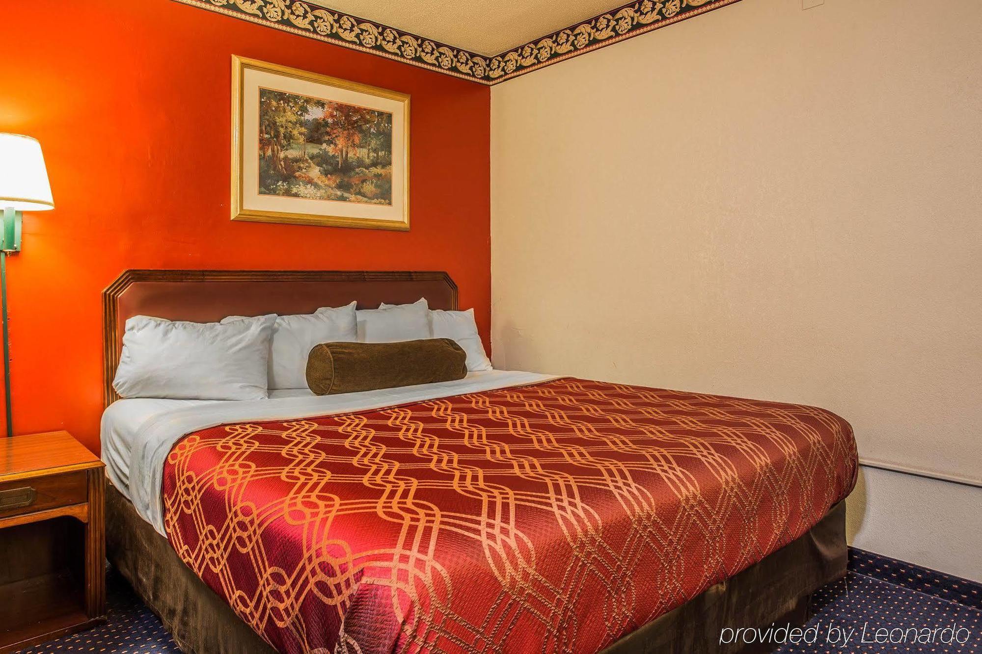 Econo Jackson Hotel 2*