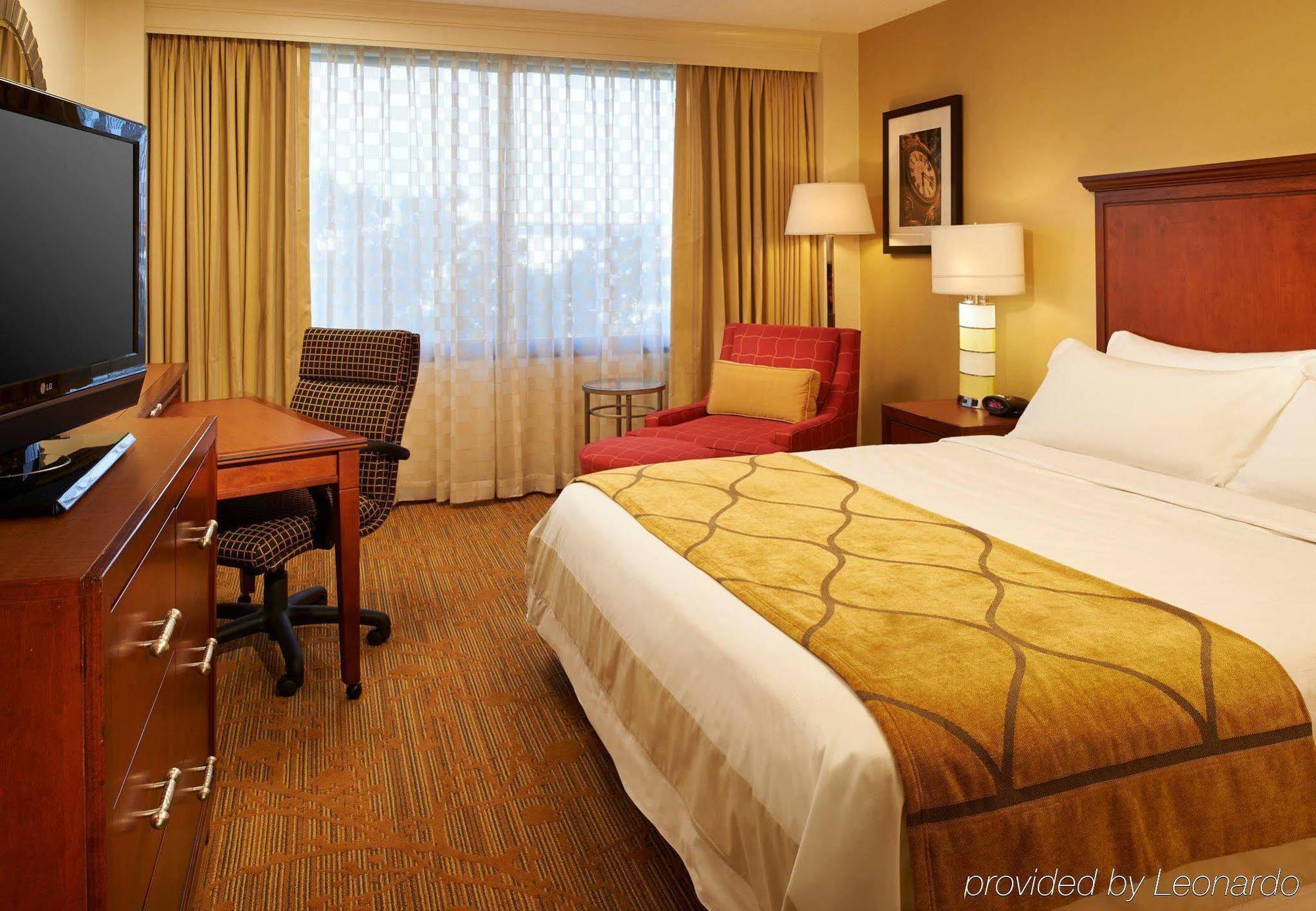 Hotel Marriott 3*