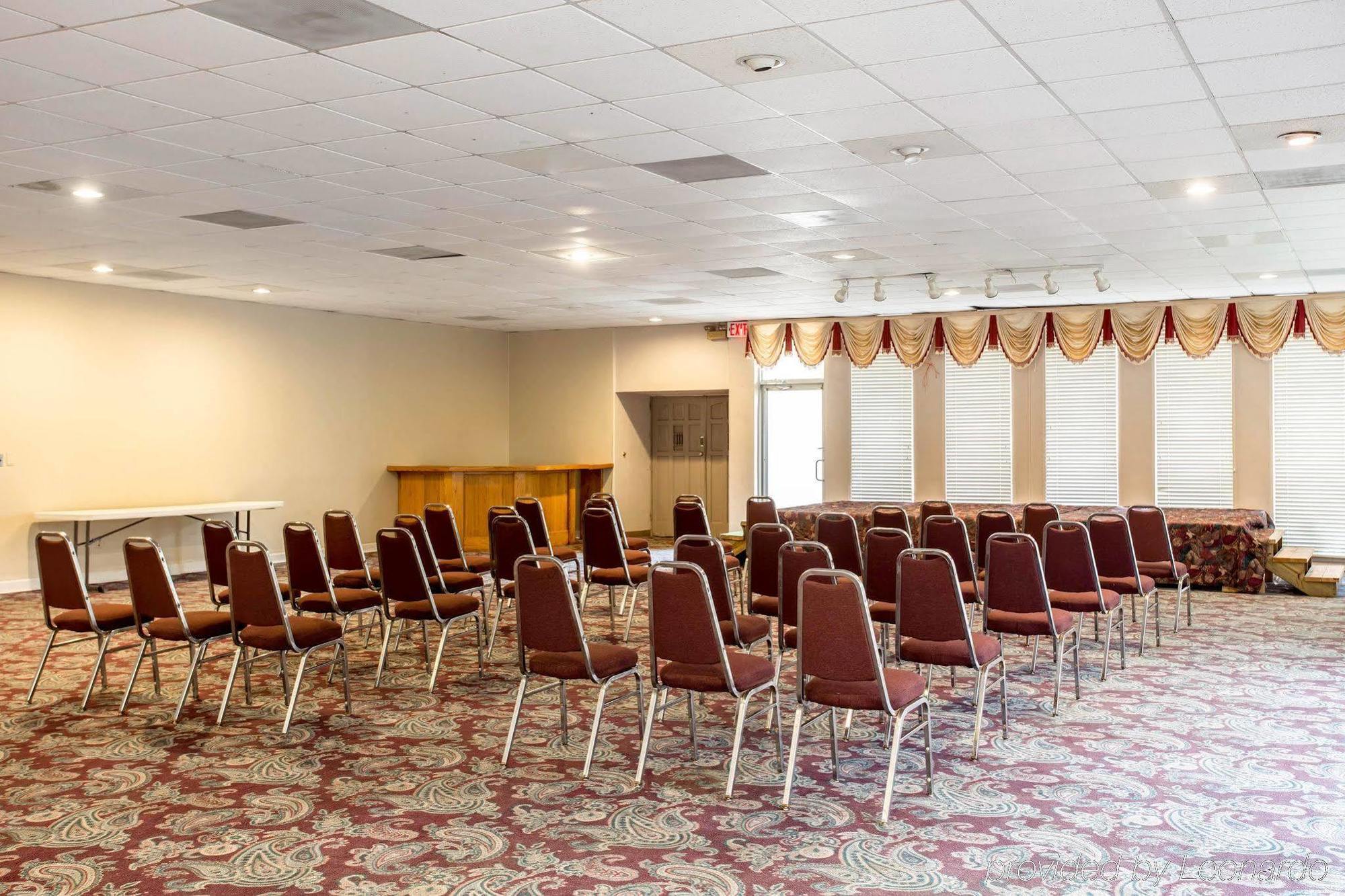Rodeway & Conference Center 2* Columbia