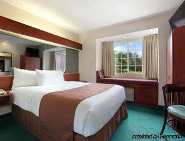 Hotel Super 8 By Wyndham Harbison/parkridge Hospital